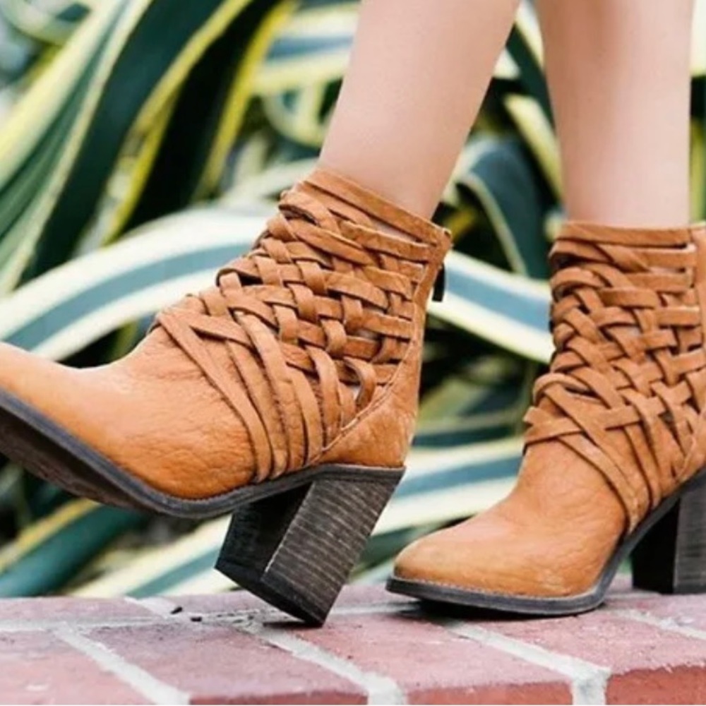 Free People Carrera Distressed Woven Leather Bootie. Size 37